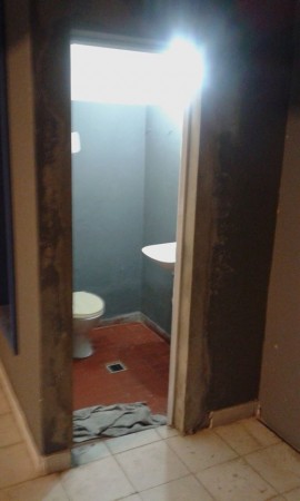 ALQUILAMOS LOCAL 5 ESQUINAS