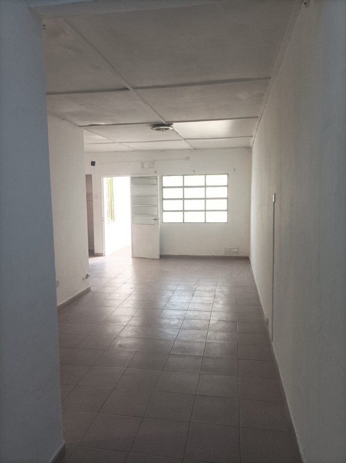 INMOBILIARIA GOMEZ GHISI Y D. FENES NEG INMOB. VENDEN: