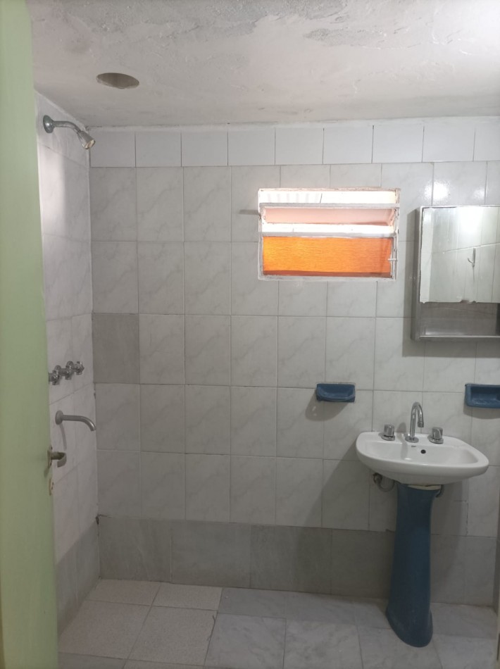 INMOBILIARIA GOMEZ GHISI Y D. FENES NEG INMOB. VENDEN: