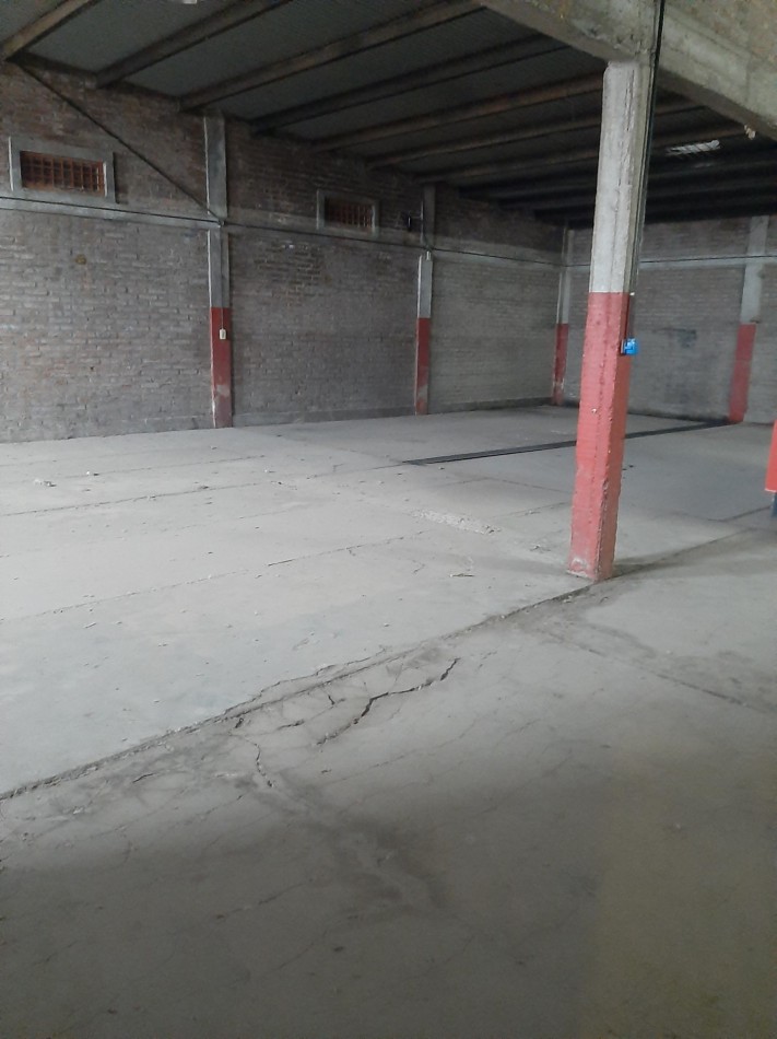 ALQUILAMOS GALPON M DAVID 758