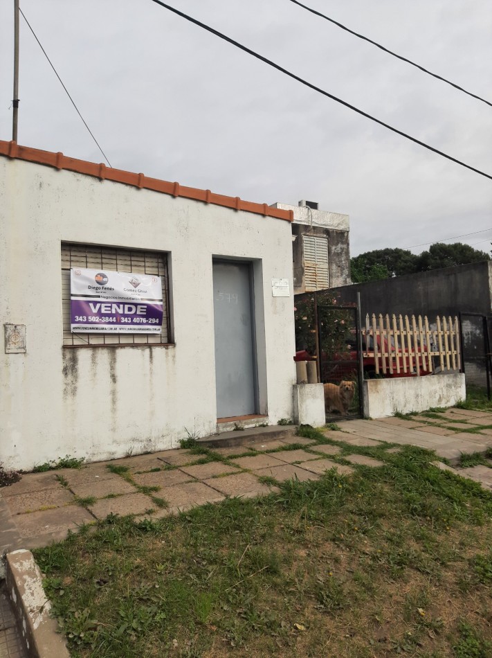 VENDEMOS CASA CALLE CAMPAMENTO DEL CALA