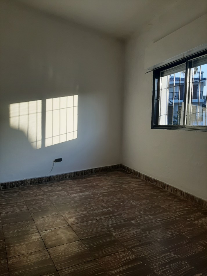 ALQUILAMOS CASA FORMOSA AL 600