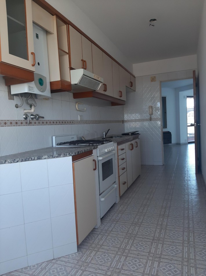 ALQUILAMOS TRIGAL 25 DE MAYO 430 1 DORM Y COCHERA