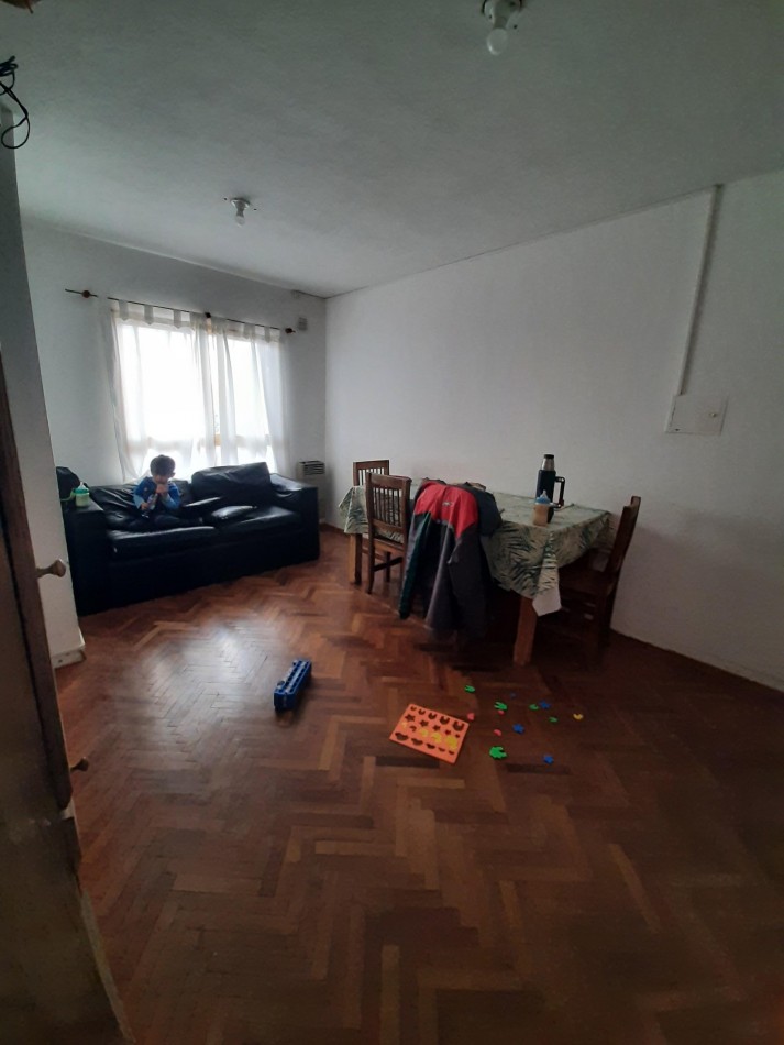 VENDEMOS DPTO DE 3 DORMITORIOS CALLE MONTEVIDEO