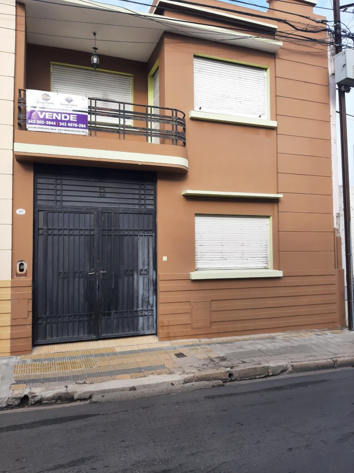 VENDEMOS CASA CALLE 25 DE JUNIO 449 