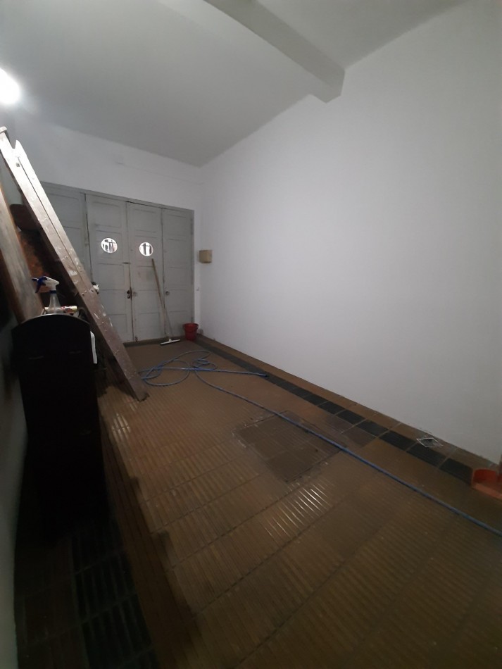 VENDEMOS CASA CALLE 25 DE JUNIO 449 