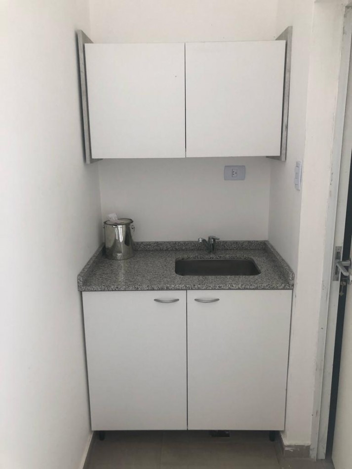 VENDEMOS LOCAL COMERCIAL