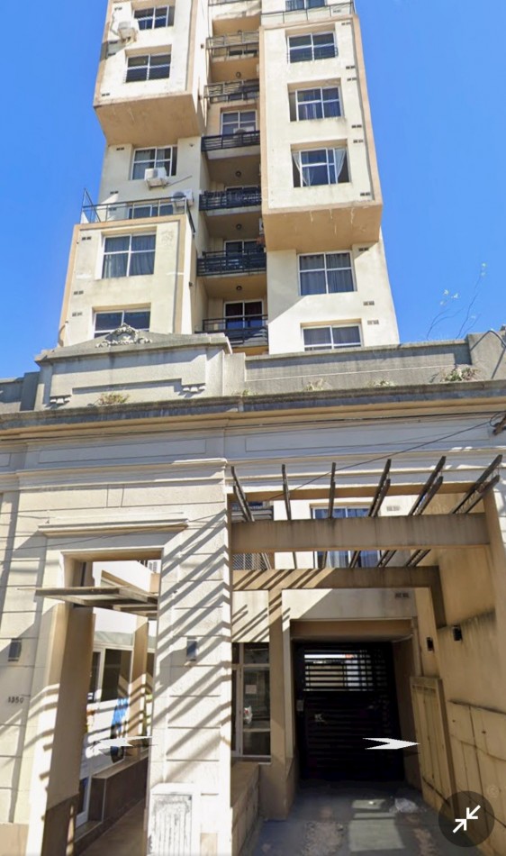 EN VENTA CALLE SAN MARTIN 1350 DPTO 1 DORMITORIO