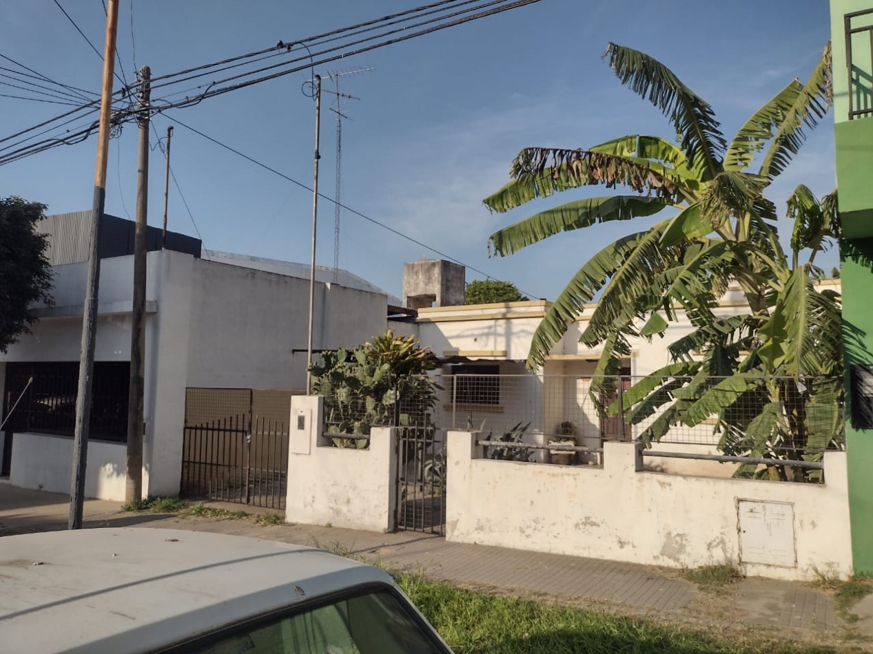 VENDEMOS CASA CALLE SOLER 1332