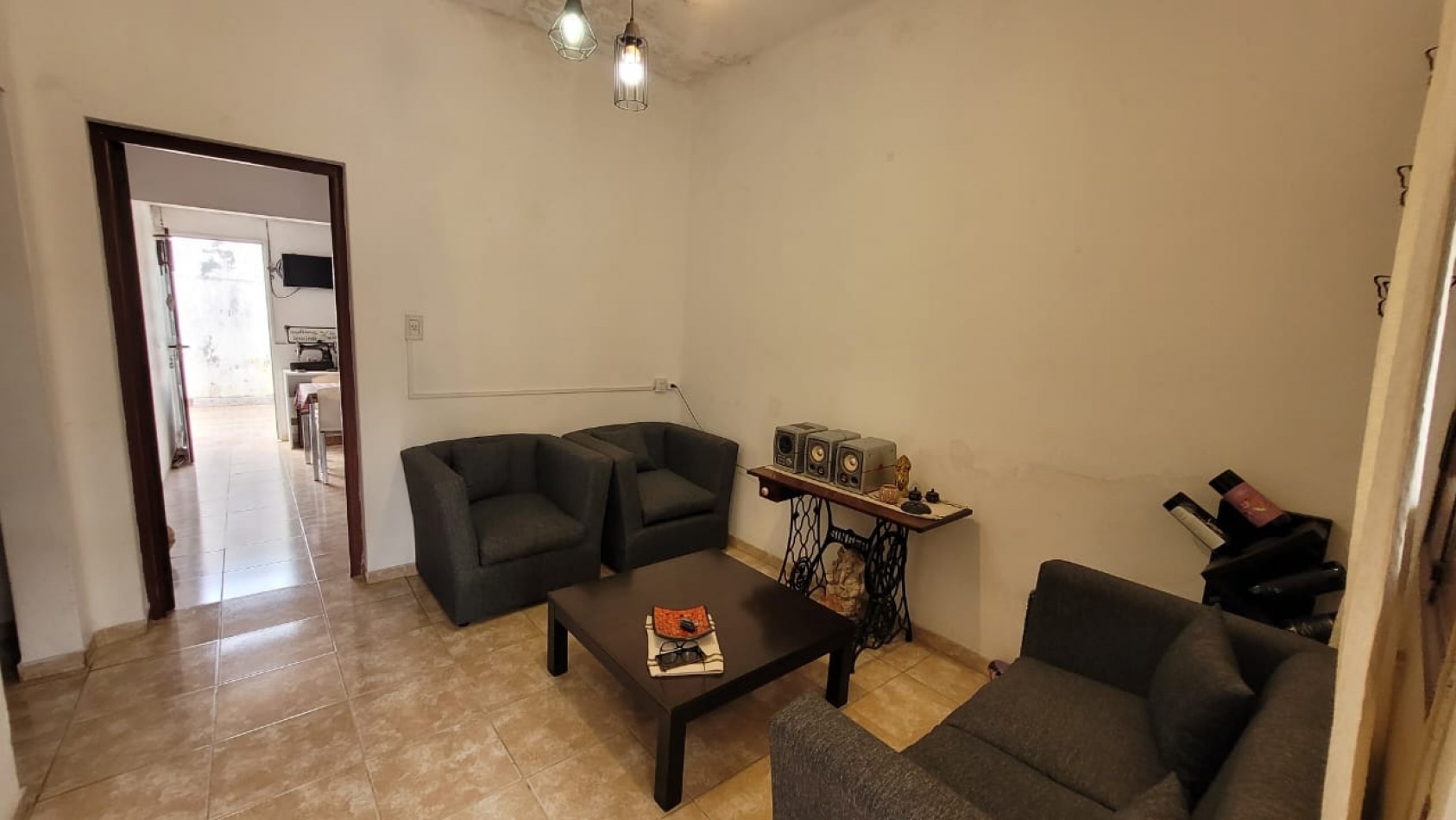 VENDEMOS CASA CALE LA PAZ