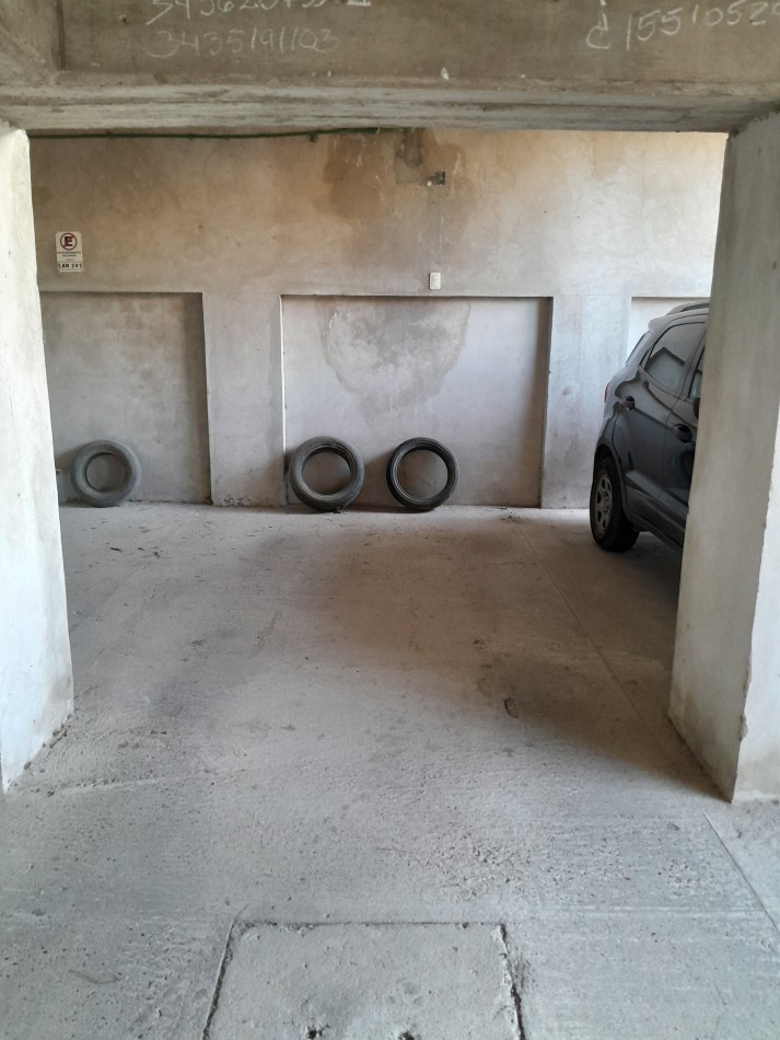 VENDEMOS DPTO 1 Dormitorio con cochera calle Salta 849: