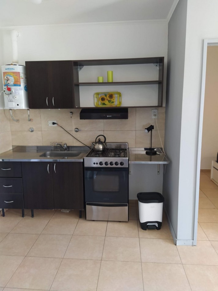 VENDEMOS Calle Saravi casi Sudamerica  Dpto amoblado.