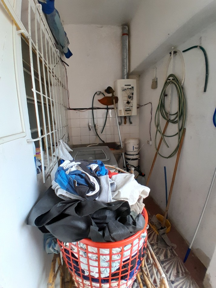 VENDEMOS CASA Calle J. Stay 880