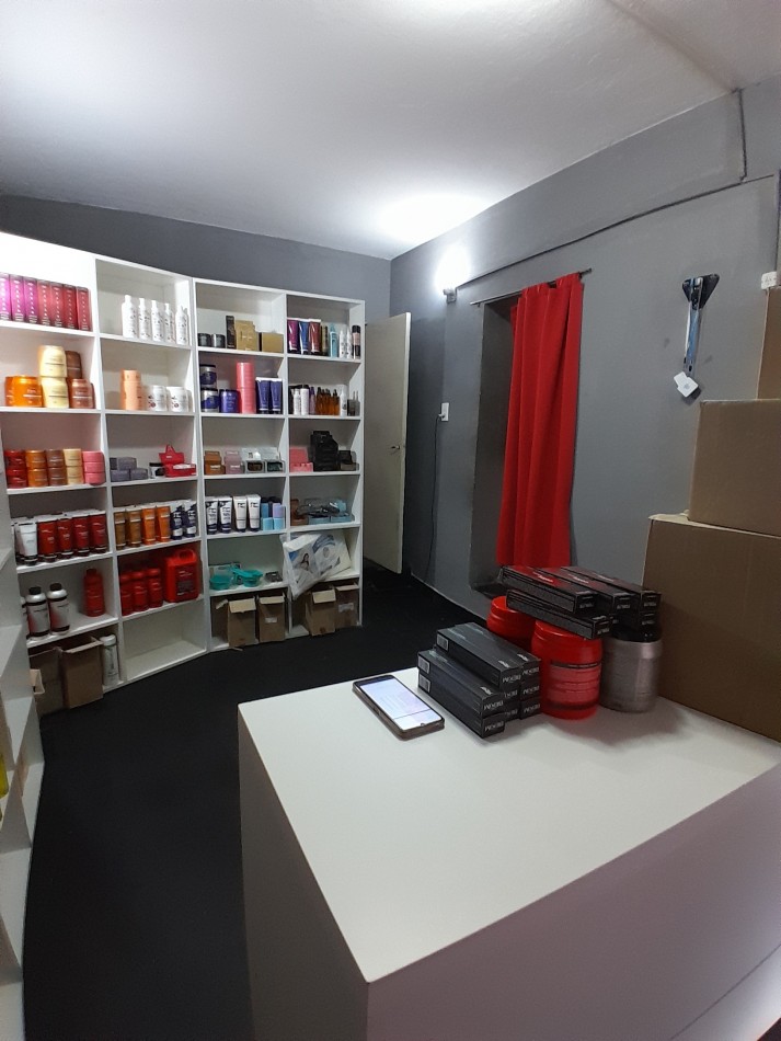 VENDEMOS CASA Calle J. Stay 880