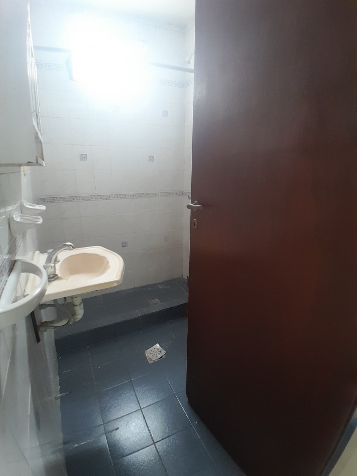 ALQUILAMOS Dpto de 2 dormitorios calle Churruarin 675 P/A