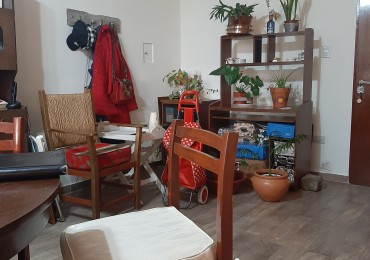 INMOBILIARIA GOMEZ GHISI Y D. FENES NEG INMOB. VENDEN: