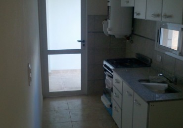 INMOBILIARIA GOMEZ GHISI Y D. FENES NEG INMOB. ALQUILAN: