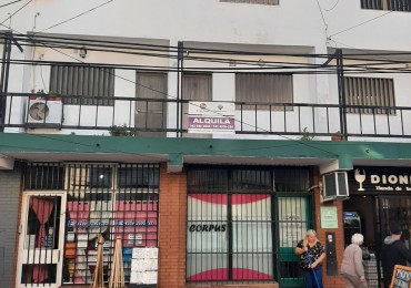 INMOBILIARIA GOMEZ GHISI Y D. FENES NEG INMOB. ALQUILAN: