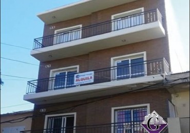 ALQUILAMOS Calle Maipu 425 Planta baja.