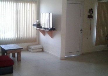 INMOBILIARIA GOMEZ GHISI Y D. FENES NEG INMOB. VENDEN: