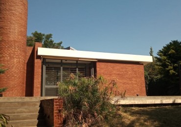 INMOBILIARIA GOMEZ GHISI Y D. FENES NEG INMOB. ALQUILAN: