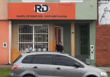 INMOBILIARIA GOMEZ GHISI Y D. FENES NEG INMOB. VENDEN: