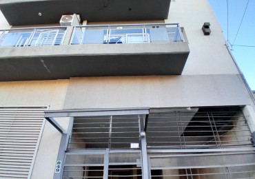 VENDEMOS DPTO 1 Dormitorio con cochera calle Salta 849: