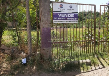 VENDEMOS LOTE MUY BIEN UBICADO